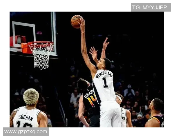 文班亚马在赛场上展现盖帽天赋引发热议篮球界的新星崛起